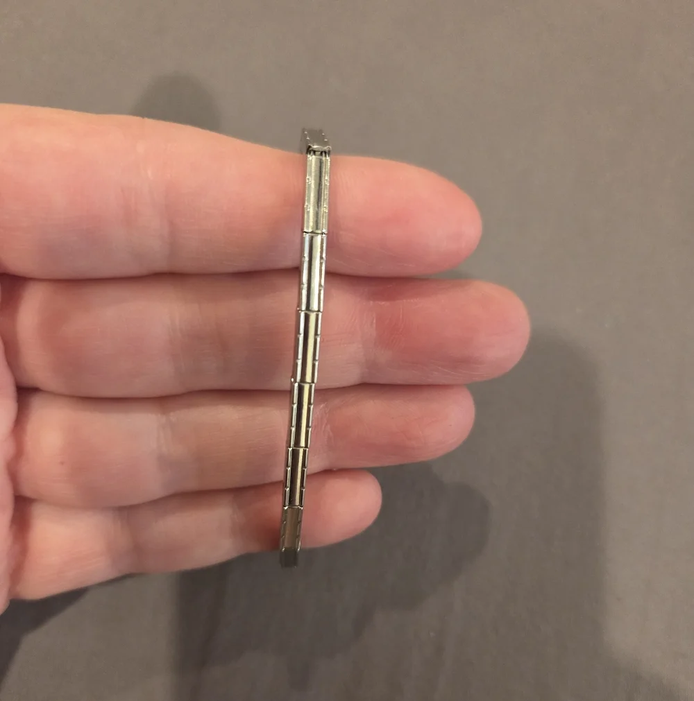 BULOVA VINTAGE NON-FUNCTIONING WOMENS WATCH -  SERIAL # M542432 - Picture 3 of 8